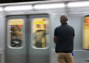 SP: greve na CPTM paralisa parcialmente três linhas de trens