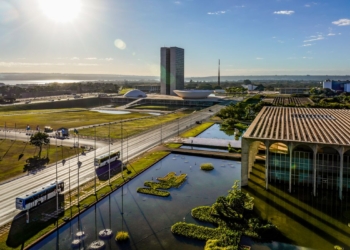 Brasil rebaixa relação com Argentina após novos insultos de Milei